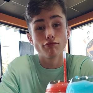 Meet your Posher, Brady